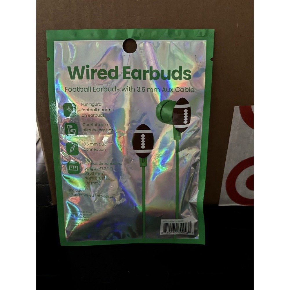 Football Charm 3ft USB-C Charging Cable & Wired Earbuds Green Sports - Picture 4 of 5